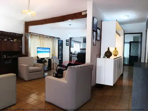 Casa en Venta con 1 cochera