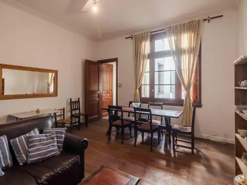 ¡A reciclar! 3 dormitorios en venta con gran potencial en edificio de categoría