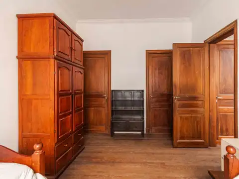 ¡A reciclar! 3 dormitorios en venta con gran potencial en edificio de categoría