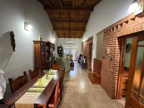 Casa en Venta en Ciudad Jardin Del Palomar, USD 240.000