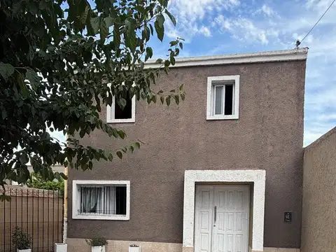 Casa en Alquiler de 4 dormitorios