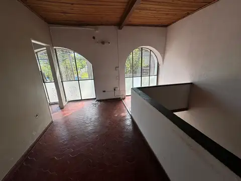ITUZAINGO 896
