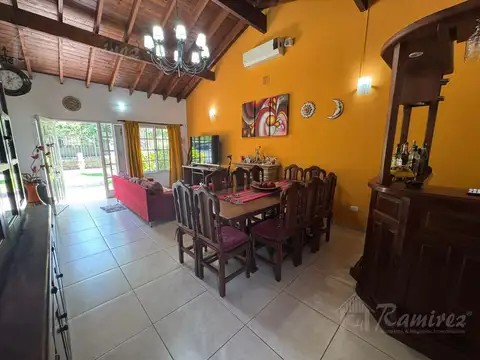 Casa en Venta con 1 cochera