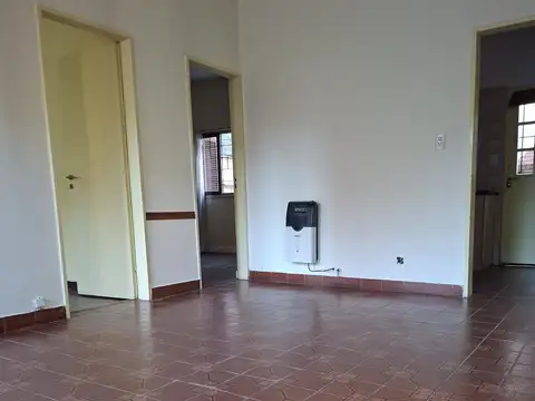 Depto Tipo Casa 3 ambientes con 1 baño