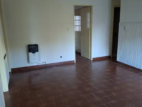 Depto Tipo Casa en Venta 40 años