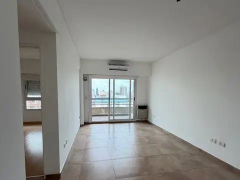 Alquiler 3 Ambientes con balcón y cochera