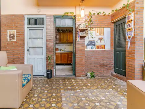 Depto Tipo Casa en Venta de 5 ambientes