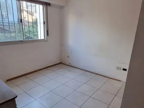 Alquiler Depto 3 amb - Ciudad Jardín - Balcón