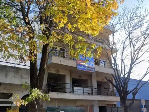 Av. Larrazabal 1700. Entre Av. directorio y Chascomús