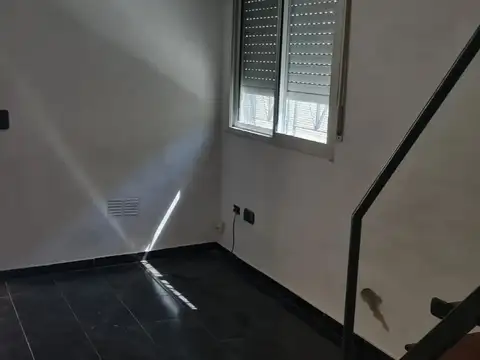 Depto Tipo Casa en Alquiler de 2 ambientes