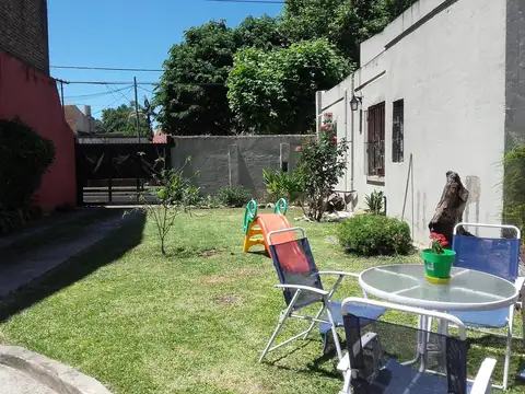 EXCELENTE CASA EN ALQUILER 4 AMBIENTES GRAN PARQUE