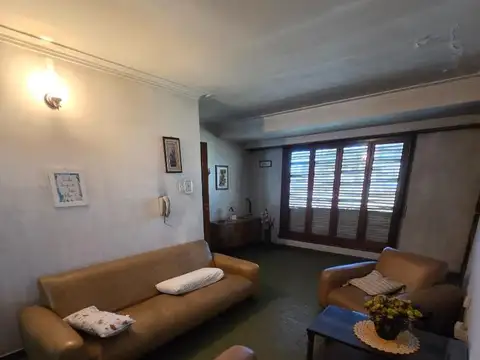 Depto Tipo Casa en Venta 40 años