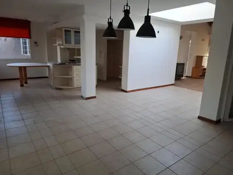 CIPOLLETTI VENDE CASA APTA A CREDITO