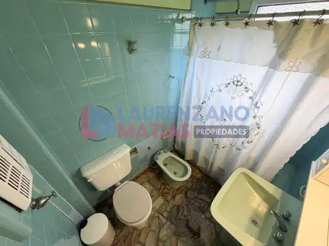 Depto Tipo Casa 5 ambientes con 2 baños