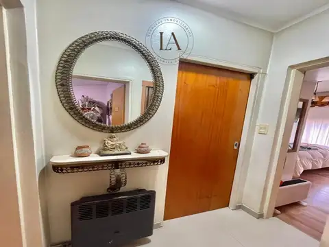 Casa en Venta con 4 cocheras