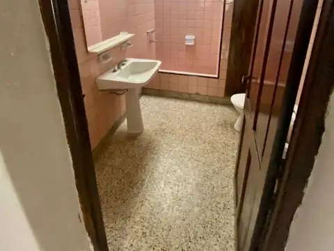 Depto Tipo Casa 6 ambientes con 4 baños