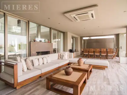 Casa en Venta al Suroeste