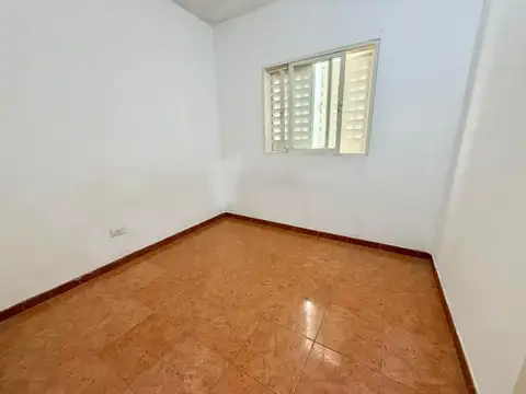 Departamento en Alquiler en Castelar Sur, $ 650.000