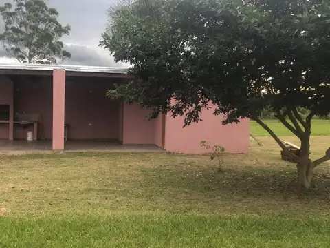 CASA EN BAHIA PARAISO. STA. TECLA. ITUZAINGO CORRIENTES VENTA