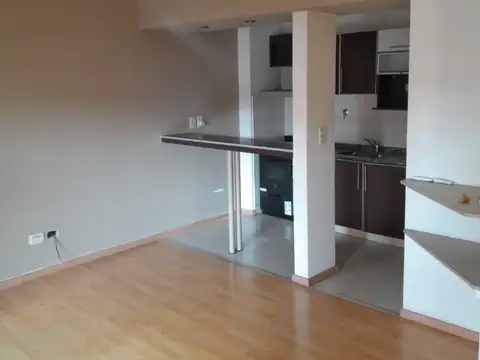 Teniente General Juan Domingo Perón 4300, Piso 3