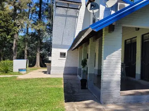 Casa quinta en venta - 4 Dormitorios 5 Baños - 2.700Mts2 - Virrey del Pino