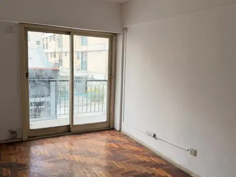 ALQUILER DOS AMBIENTES AL FRENTE BALCON