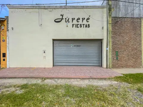 Local en Venta en Granadero Baigorria, USD 350.000
