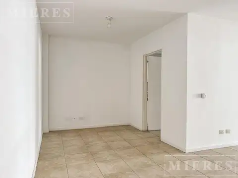 Departamento en Alquiler en Jardines De San Isidro, USD 1.200