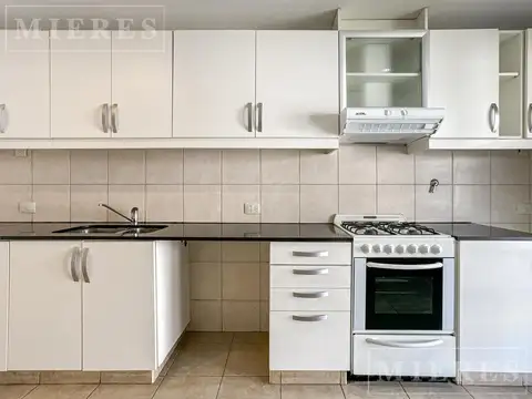 Departamento en Alquiler con 1 cocheras