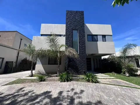 Casa en Venta en Pilar del Este - San Eduardo, USD 189.000