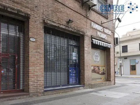 En alquiler  Local a la calle con 3 metros de frente.