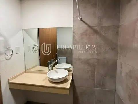 Departamento en Alquiler con 1 cochera