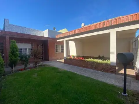 VENTA CASA 5 AMBIENTES VILLA MADERO C/ PILETA