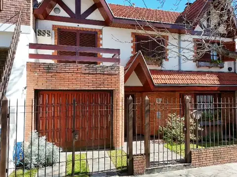 VENTA CASA 4 AMBIENTES EN OLIVOS