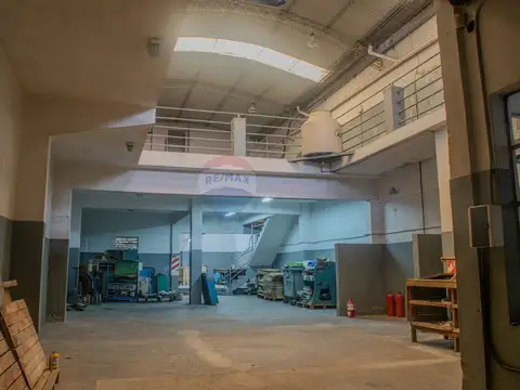 Galpon en Venta en Crucesita, USD 150.000