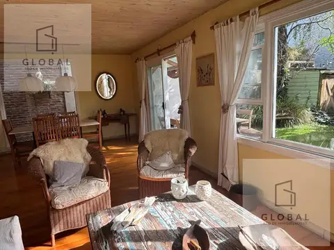 Casa en Venta con 1 cochera