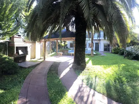Casa en Venta en 414bis/148 Arturo Segui - Alberto Dacal Propiedades