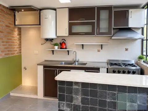 Casa en Remedios De Escalada