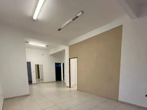 Alquiler Centrico Amplias Oficinas Uso Comercial O Profesional Facilidades