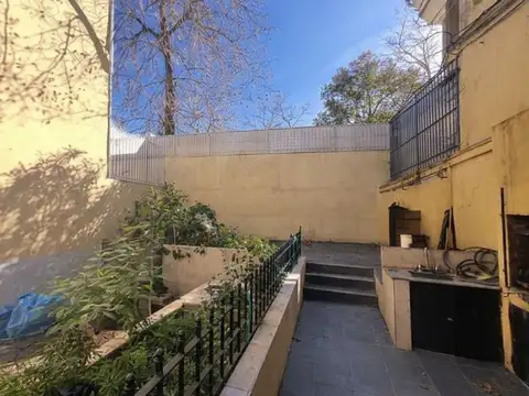 Casa 5 ambientes con 6 baños