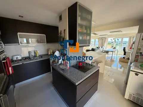 Departamento 4 ambientes con 3 baños