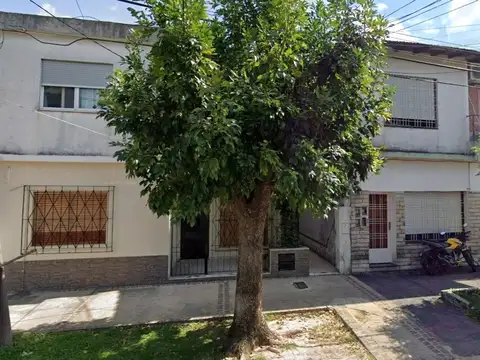 Casa PH 3 ambientes Patio Ramos Mejía