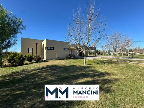 Casa en Barrio Fincas de San Vicente a la Venta
