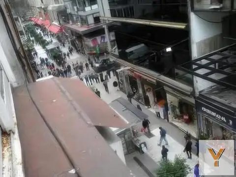 Peatonal Florida e/ Tucumán y Viamonte