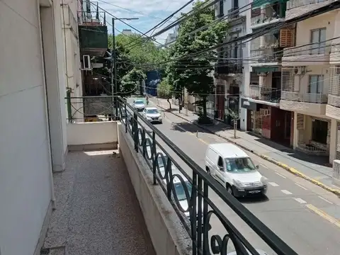 VENTA DEPTO. 3 AMBIENTES, ALMAGRO.