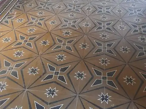 Casa 5 ambientes con 1 baño