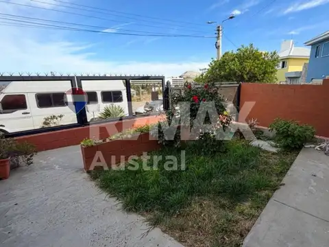 CASA 2 DORMITORIOS Y QUINCHO ZONA NORTE KM4