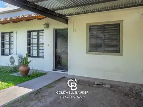 Casa 4 ambientes con 1 baño