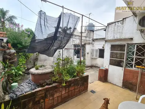 Depto Tipo Casa en Venta con 1 cocheras