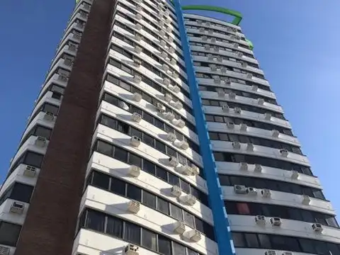 Angel Delia 800, Piso 12